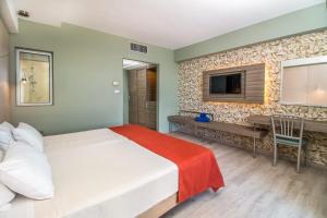  Superior Mountain view room in Pegasos Deluxe Beach Hotel