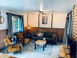 Drentse Sleutels 6 persoons huisje met jacuzzi - 埃曼