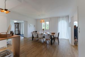 Maisons de vacances TY MEZOU - Jolie maison au bord du GR34 proche mer : photos des chambres