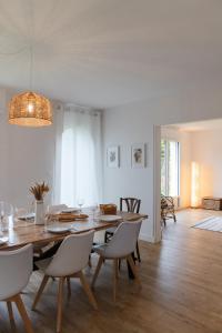 Maisons de vacances TY MEZOU - Jolie maison au bord du GR34 proche mer : photos des chambres