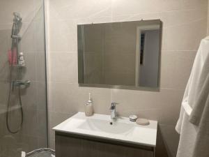 Appartements Le Nid D-Aiguelongue Parking Wifi Climatisation Terrasse : photos des chambres