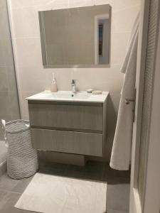 Appartements Le Nid D-Aiguelongue Parking Wifi Climatisation Terrasse : photos des chambres