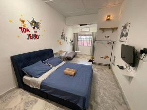 CozyThemed 11 pax BatuCaves Publika MITEC PWTC