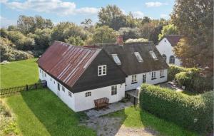 4 Bedroom Stunning Home In Samsø