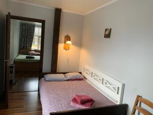 Delta 6 two big beds