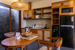 Villa Suarga Des Anicca