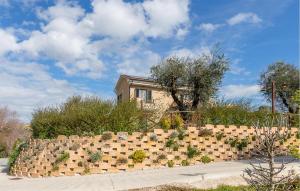 Amazing Home In Morrovalle With Wifi