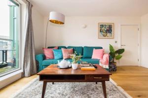 Stunning 2 Bed Ensuite Apart