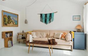 Stunning Home In Askø With Kitchen