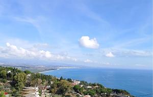 1 Bedroom Amazing Apartment In Staletti