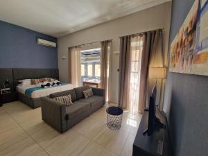 D Townhouse Boutique Suites