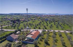 Four-Bedroom Holiday Home In Fazana 