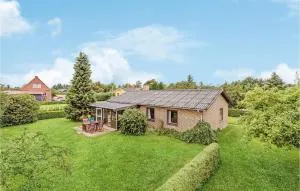 3 Bedroom Lovely Home In Hjørring - Bindslev