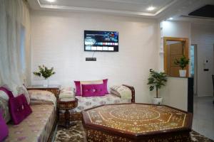 Spacious Apt with Fast Fiber 200Mb & IPTV