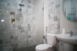 Spacious and Calm Apartment 100m with Balcony , Fast Fiber , Parking and IPTV