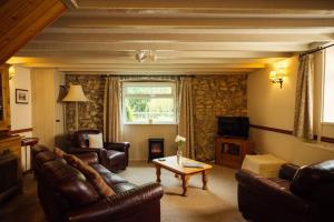 Ash Cottage - Escape to Pembrokeshire Cottage with Pool & Sauna