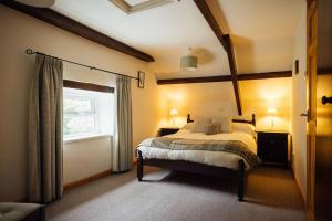 Ash Cottage - Escape to Pembrokeshire Cottage with Pool & Sauna