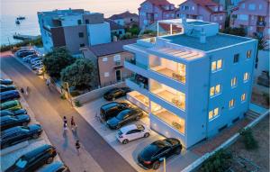 2 Bedroom Beautiful Apartment In Mandre