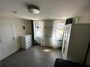 Helfant Luxembourg Deluxe Double Room 2