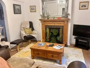 Peace & tranquility in the centre of town - Meare