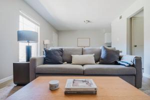 Blueground Mueller BBQ Pool AC nr Downtown ATX-278