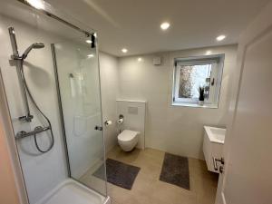 Helfant Luxembourg Deluxe Double Room 3