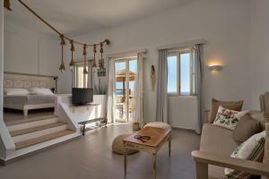 Poolfront Open Plan Suite with Sea View room in Althea Boutique Hotel