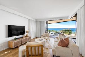 Coolum First Bay 121