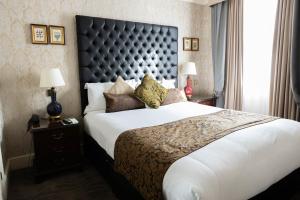 One-Bedroom Suite room in The Leonard Hotel