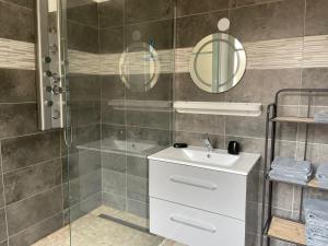 Appartements Appartement Diamant 2 pers - L-Artdu-Net - : photos des chambres