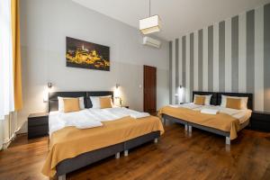Quadruple Room room in Full Moon Budapest
