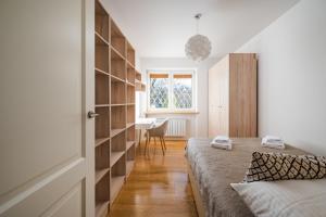 TOP Spot Warszawa Centrum Apartment by BookingHost