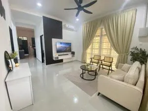 Cerah Homestay - Kampong Tok Pakir