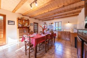 Maisons de vacances Gites Sambuy et Belle-Etoile : photos des chambres