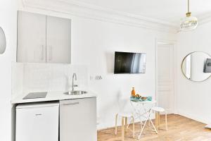 Apartment next Tour Montparnasse - V