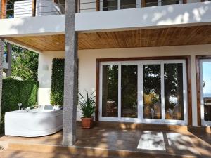 La Digue Luxury Beach & Spa