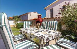 Holiday Home Betiga With A Fireplace 09