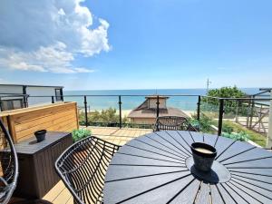 Cabacum Paradise 2 on the seashore