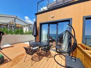 Cabacum Paradise 2 on the seashore