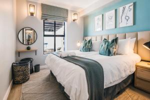 33 Perissa, Santorini, Ballito