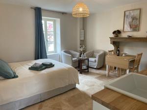 Appartements Studio Le petit metayer : photos des chambres