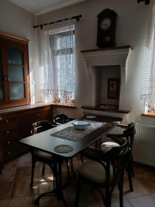 ΚΥΑΝΟΝ παραδοσιακή μονοκατοικία στην Φλώρινα