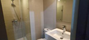 1 bedroom Condotel in front of terminal 3 Airport