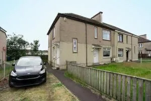 2-Bed Flat Wishaw Free Parking Family-Friendly - Kirk of Shotts