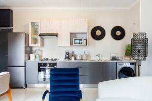 The Henlee Apartment on New - Power Backup, Gym ,Pool