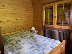 Chalet cosy à Crest-Voland – 6 personnes, cuisine équipée, salon TV, proche pistes et nature - FR-1-733-154