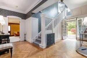 Unique Arts & Crafts Home in Auchterarder