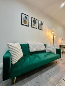 The Luxury Emerald Suite - 1Bed - City Centre