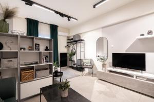 Modern Studio Near the National Gallery in Athens