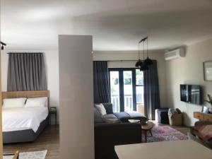 Stylish Cape Town Gem
